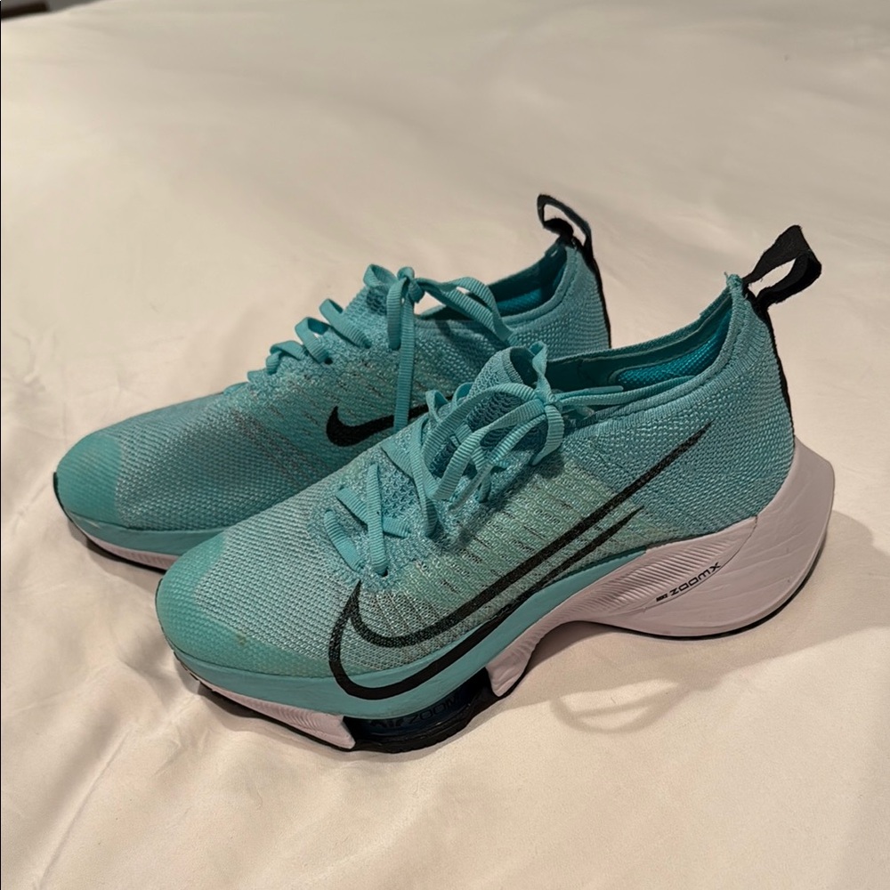 Nike Women's Aqua Athletic Sneakers